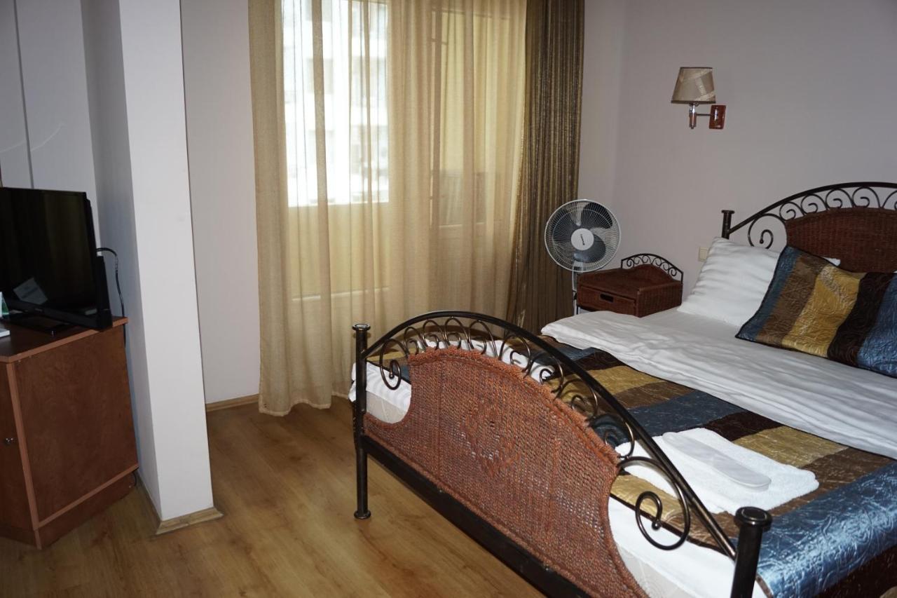Iar Hotel Batumi Exterior photo
