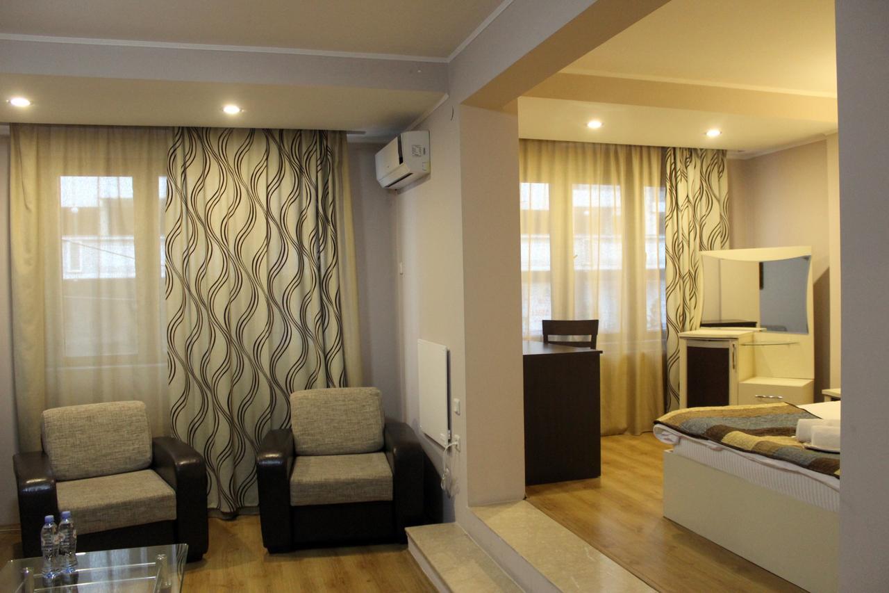Iar Hotel Batumi Exterior photo