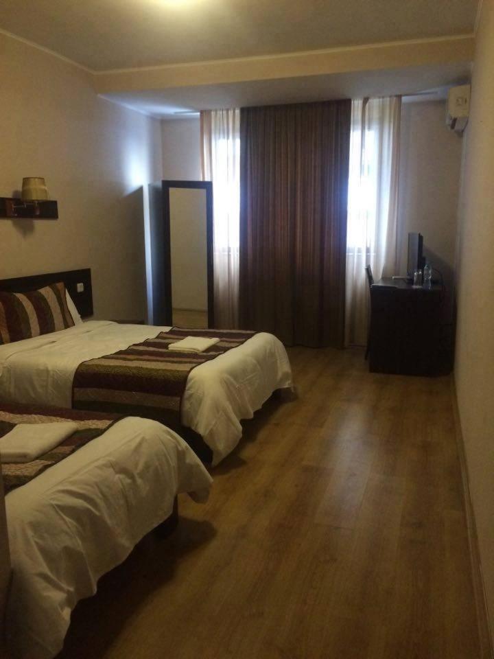 Iar Hotel Batumi Exterior photo